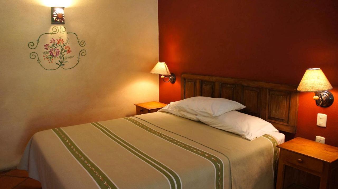 Villa Patzcuaro Garden Hotel Extérieur photo