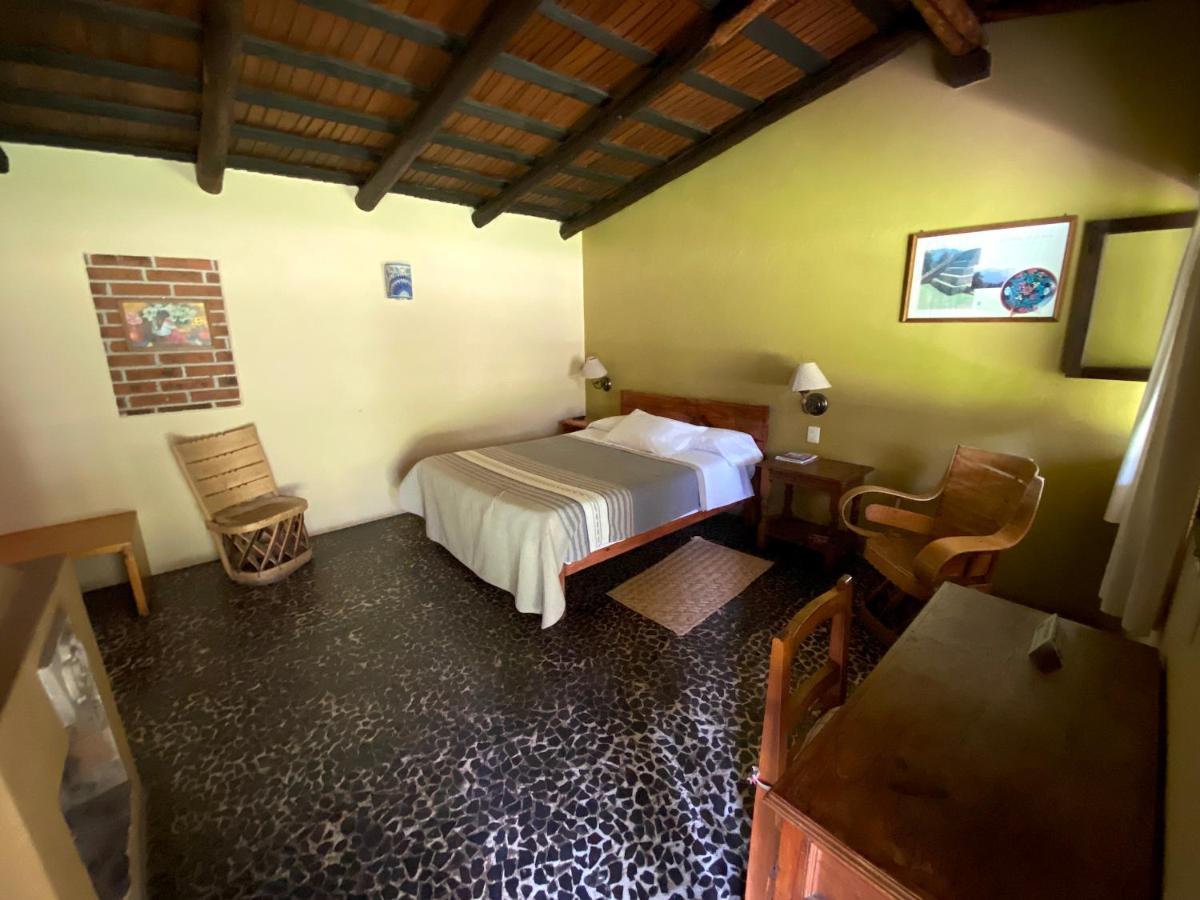 Villa Patzcuaro Garden Hotel Extérieur photo