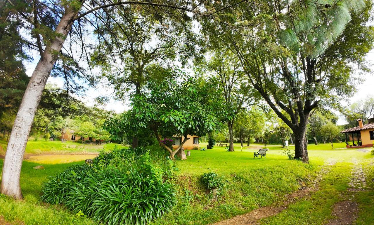 Villa Patzcuaro Garden Hotel Extérieur photo
