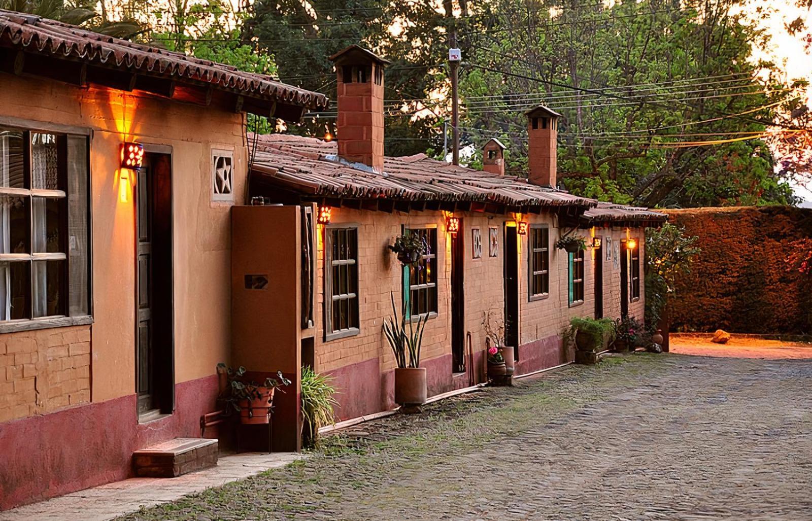 Villa Patzcuaro Garden Hotel Extérieur photo